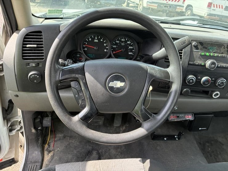 2008-chevrolet-silverado-1500-image-11