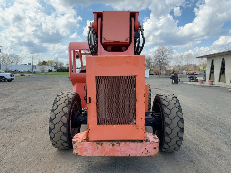 2015-sky-trak-6042-image-4