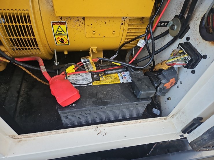 2017-caterpillar-xq35-image-12