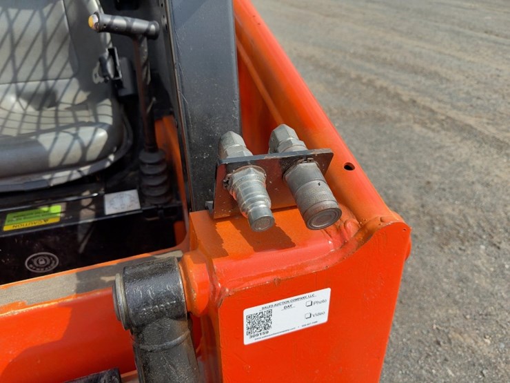 2021-gehl-rt105-image-10