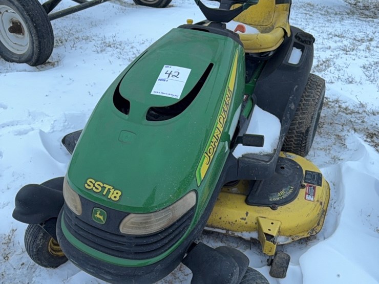 john-deere-la-image-1