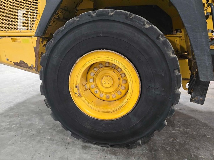 2021-deere-260e-image-27