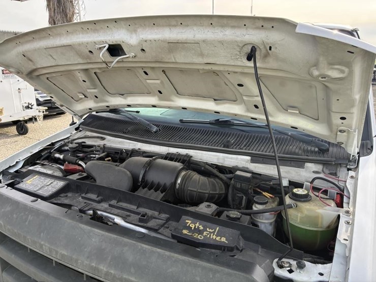 2008-ford-e350-image-8