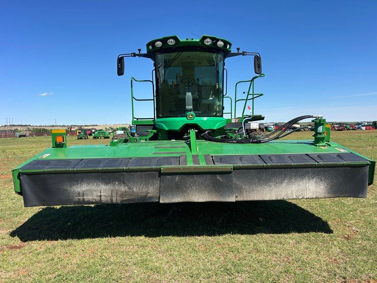 2022-john-deere-w235m-image-18