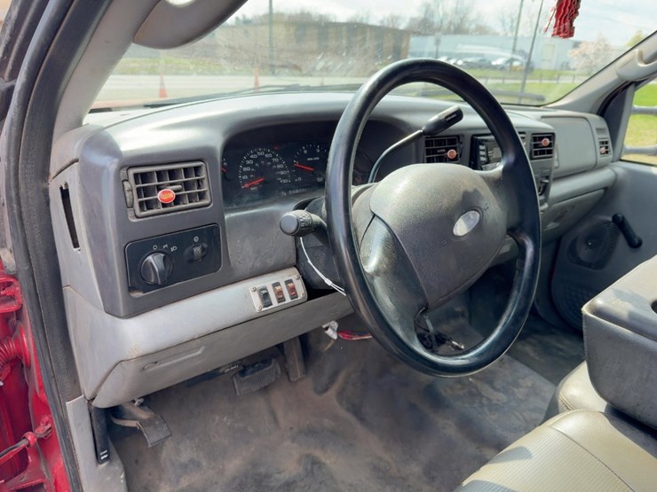 2003-ford-f450-xl-image-27