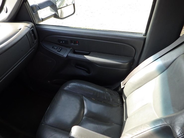 2007-gmc-sierra-2500hd-image-40