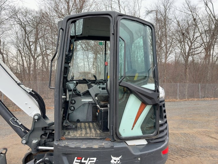2023-bobcat-e42-image-27