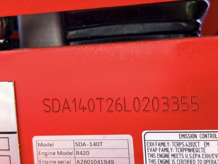 2026-agt-sda-140t-crawler-loader-image-14