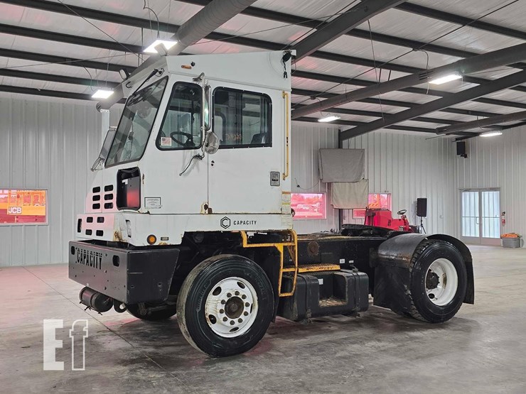 2017-capacity-tj5000-image-1