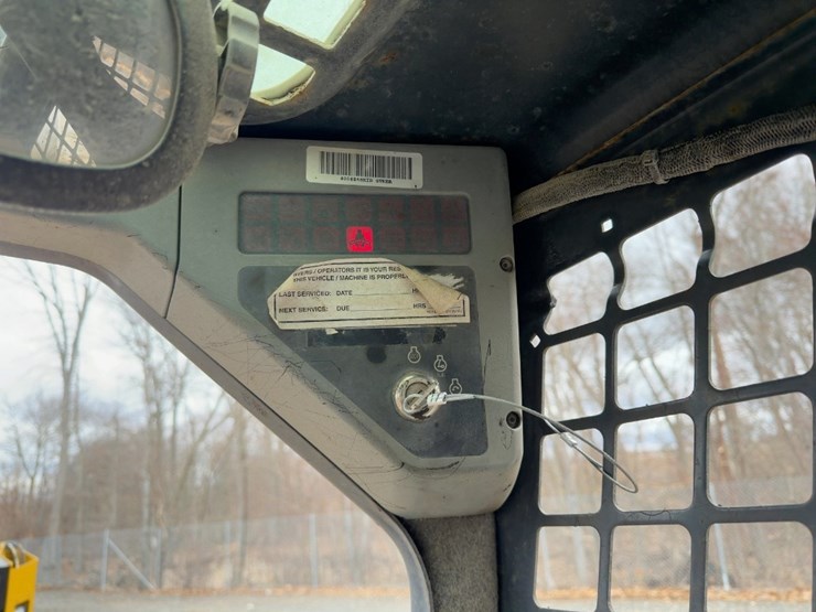 2007-bobcat-s300-image-18