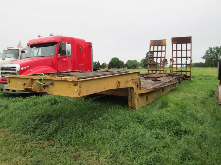 #46170-•-homemade-22'-t/a-steel-fixed-neck-lowboy-trailer-image-1