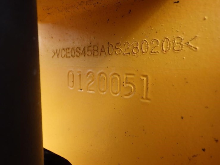 2019-volvo-sd45b-image-33