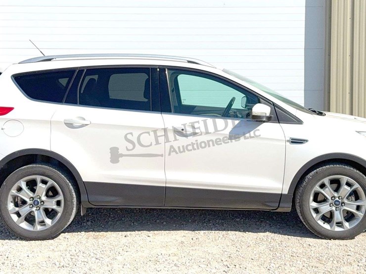 2014-ford-escape-titanium-image-3