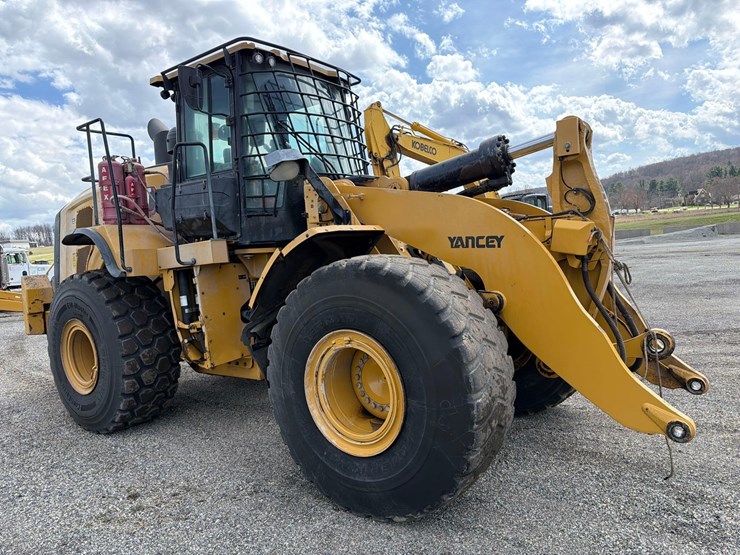 2021-caterpillar-966m-image-3
