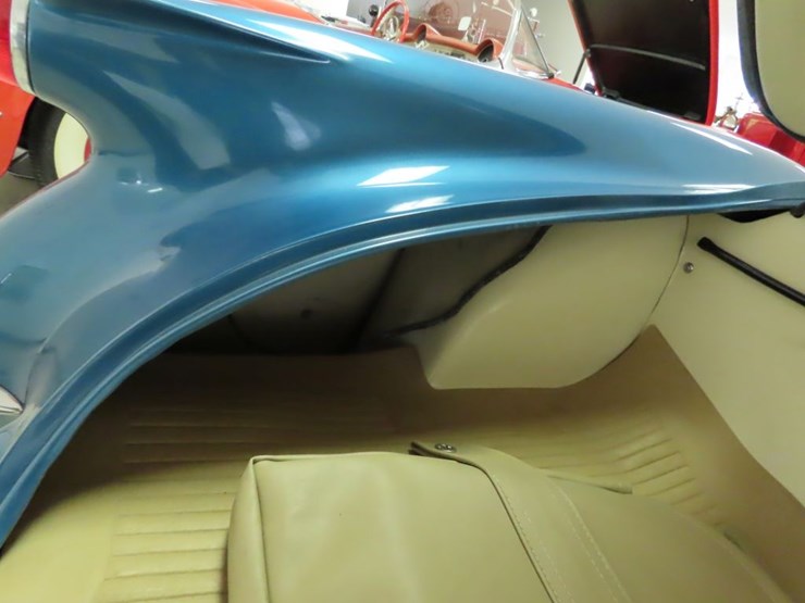 rare-1954-chevrolet-corvette-image-43