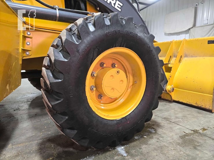 2023-deere-320-p-tier-image-26