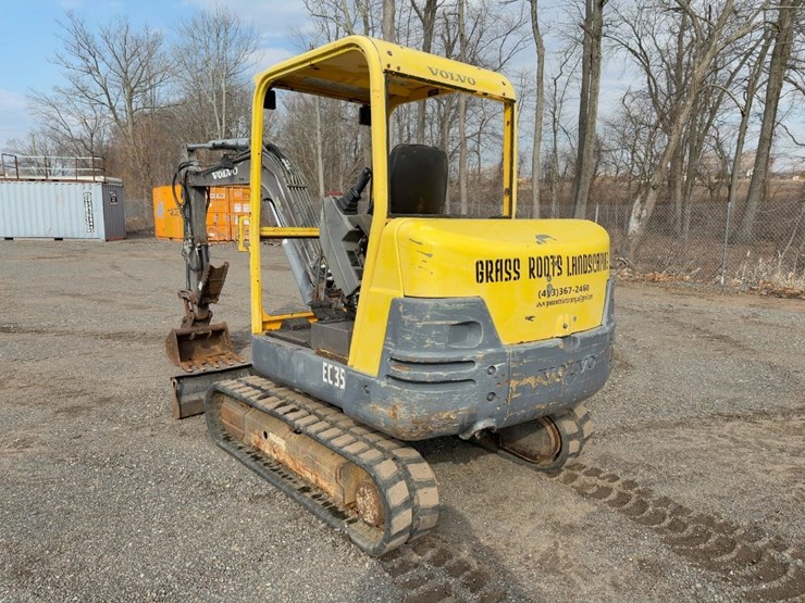 2004-volvo-ec35-image-3