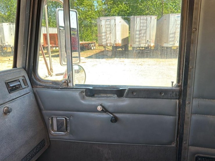 1993-kenworth-t450-image-55