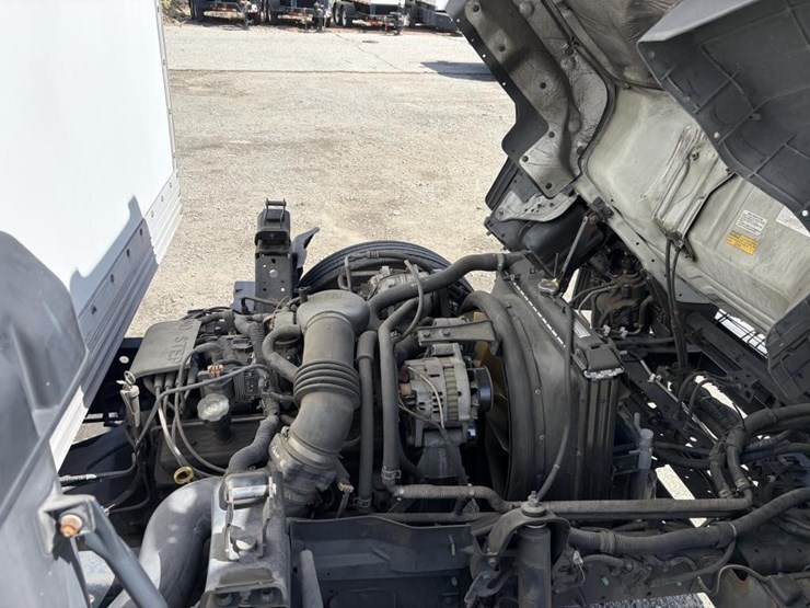 2001-gmc-w4500-image-7