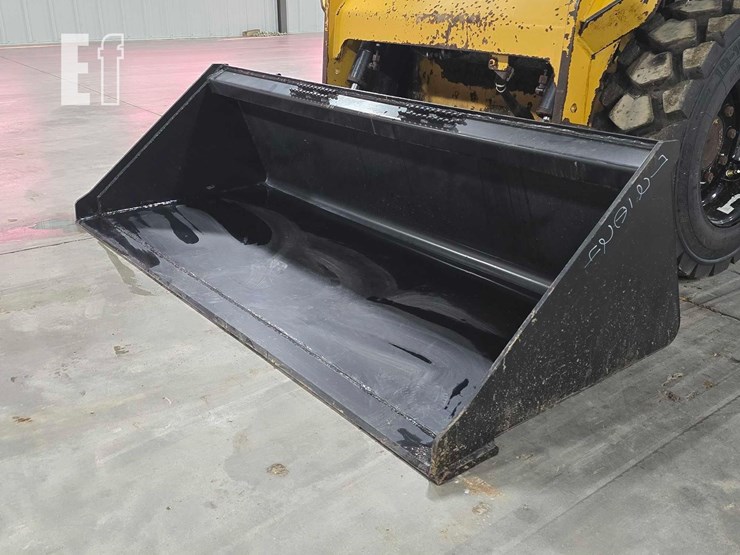 2021-caterpillar-226d3-image-9