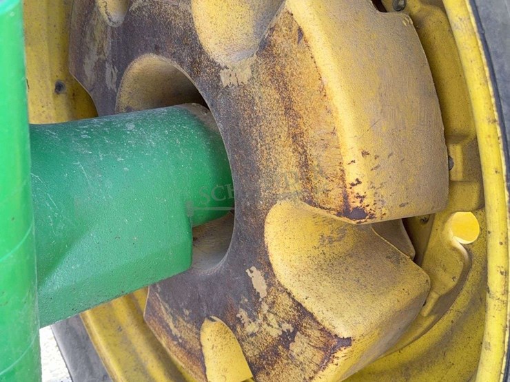 john-deere-200-image-51