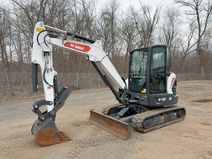 2023-bobcat-e42-image-1