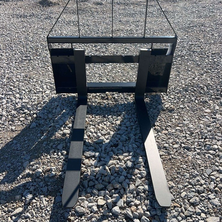 AGT Skid Steer Pallet Forks