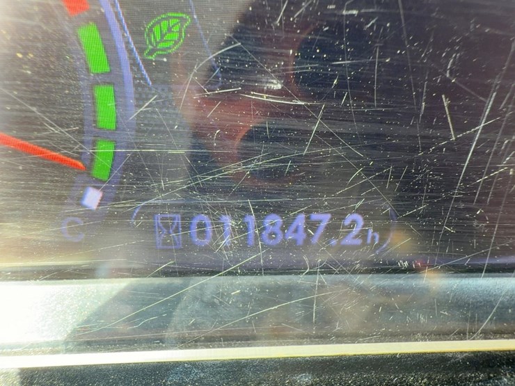 2017-komatsu-wa270-8-image-29