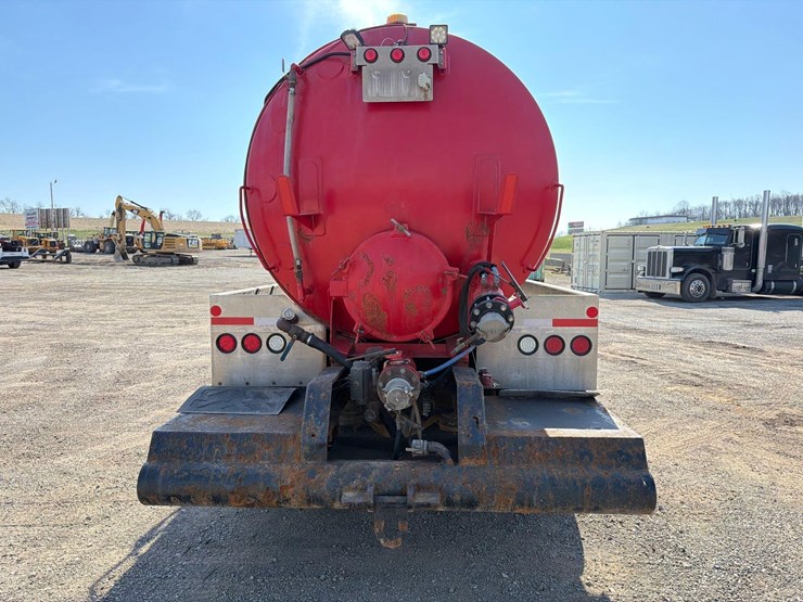 2012-peterbilt-389-image-6