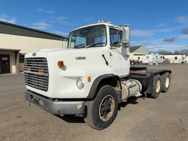 1987-ford-l9000-image-1