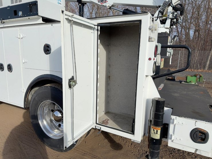 2017-kenworth-t270-image-17