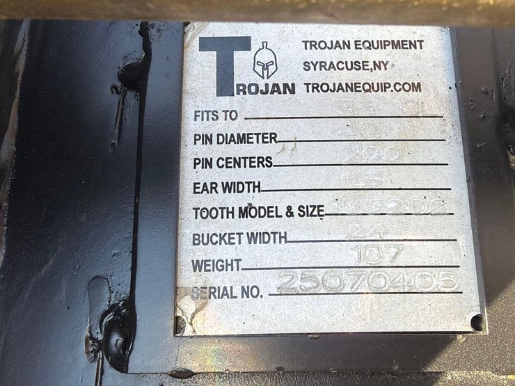 caterpillar-303-image-3