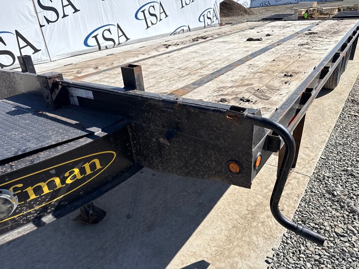 2018-massey-ferguson-8-image-12