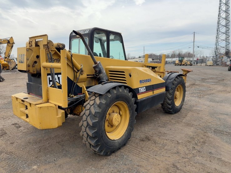 1995-caterpillar-th83-image-5