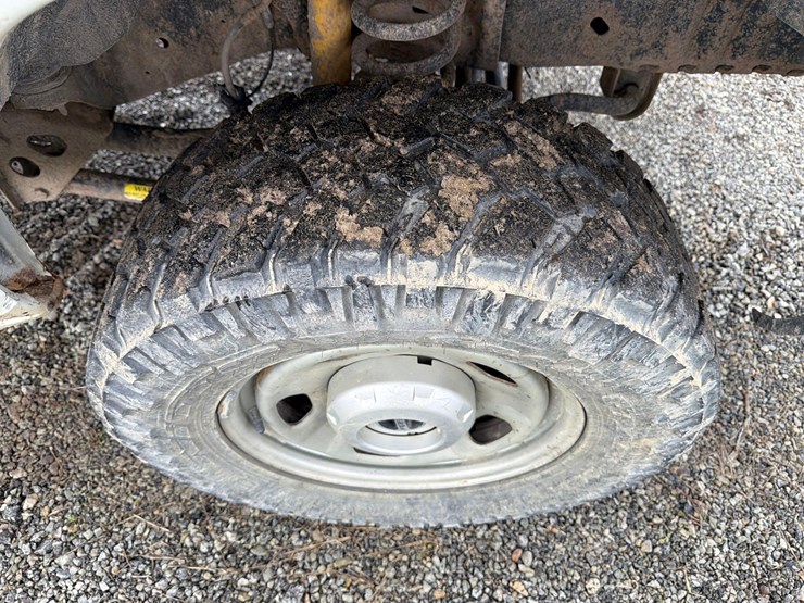 2013-ford-e350-image-11