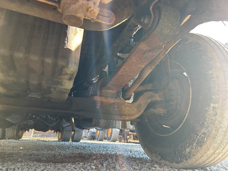 2002-massey-ferguson-8-image-37