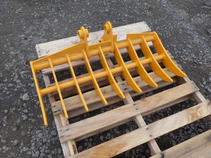 caterpillar-303-image-4