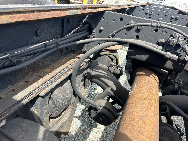 1999-mack-cl713-image-77