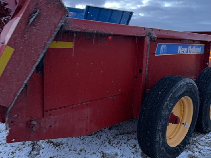 new-holland-195-image-44