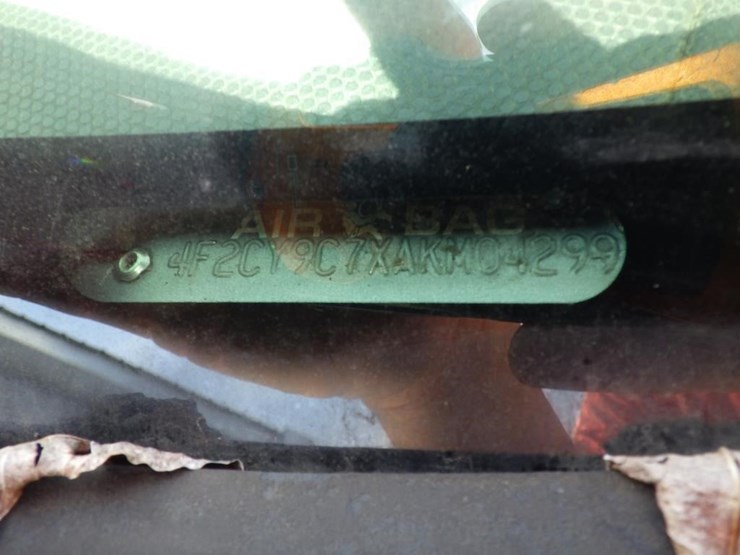 2010-mazda-tribute-image-15