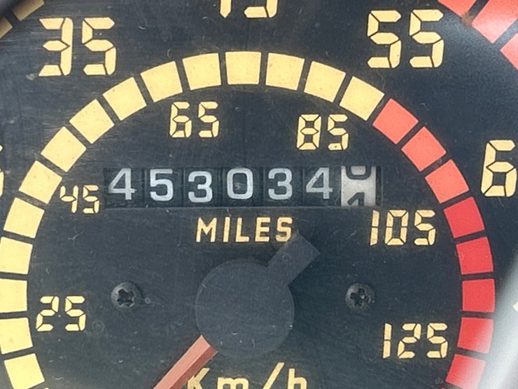 1999-mack-cl713-image-53