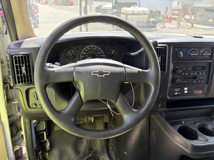 2007-chevrolet-express-2500-image-14