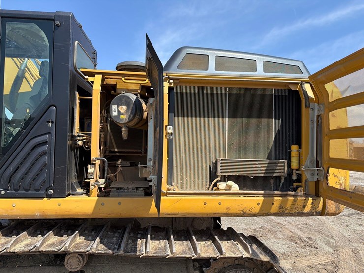 caterpillar-336el-image-21