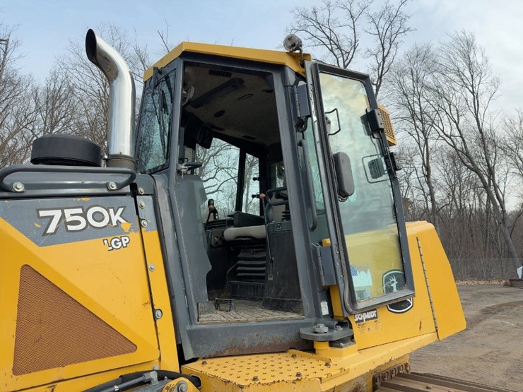 2014-deere-750k-lgp-image-35