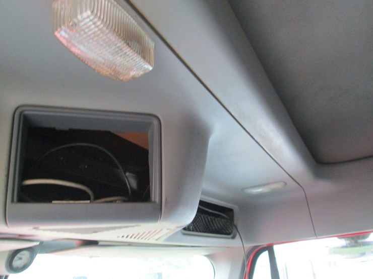 #46169-•-2007-freightliner-columbia-t/a-sleeper-truck-tractor-1fuja6cy07lx38975-image-54