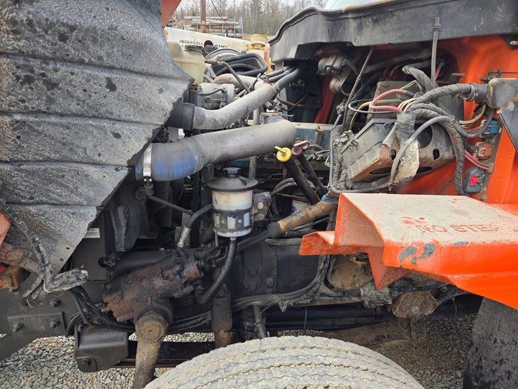 2002-international-7300-image-55