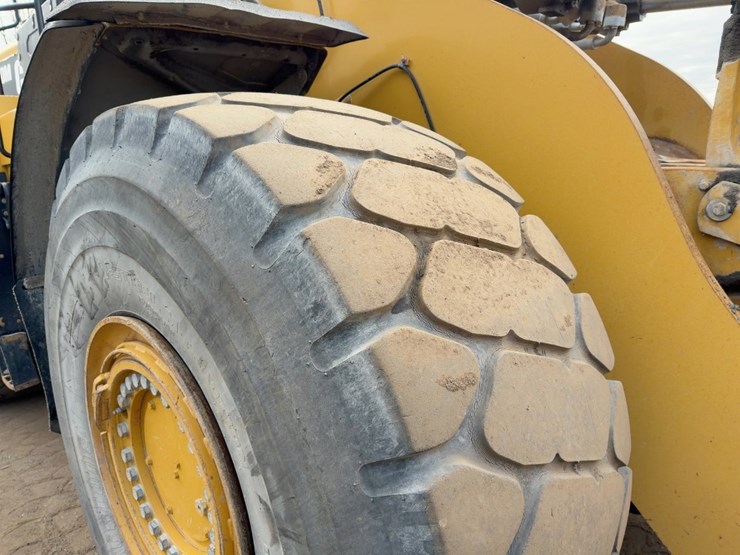 2017-caterpillar-980m-image-12