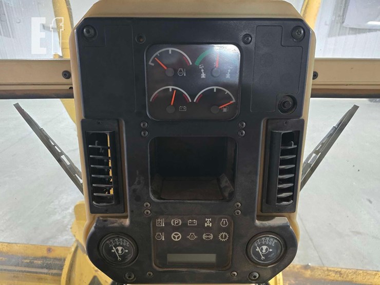 2003-caterpillar-140h-image-20