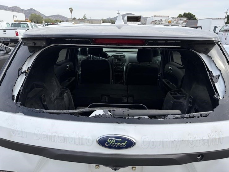 2017-ford-explorer-image-7