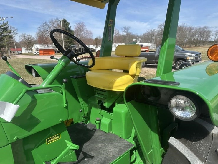 john-deere-4320-image-13